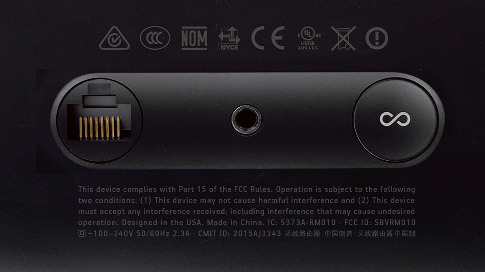 Der neue Connect-Button (rechts) verbindet den Play:5 mit einem Sonos-System. 