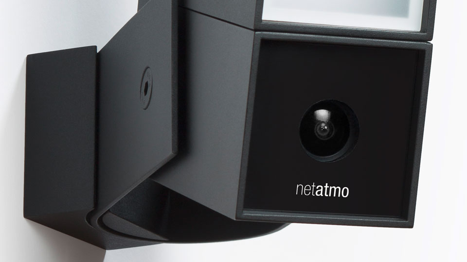 Am Fuß der Netatmo Precence sitzt die 4-Megapixel-Kamera. Bilder. Hersteller