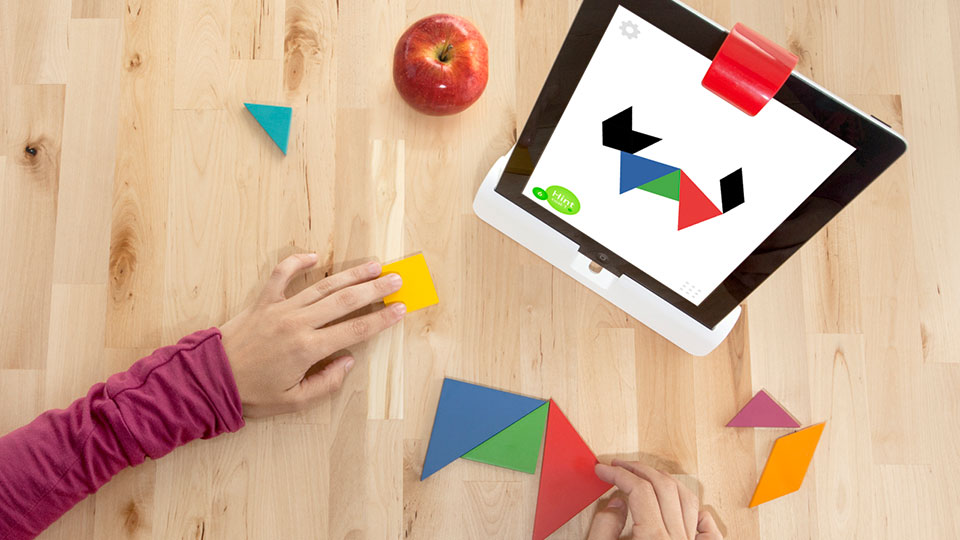 Osmo verbindet Elemente traditioneller Legespiele mit Apps am iPad: Bild: Hersteller 