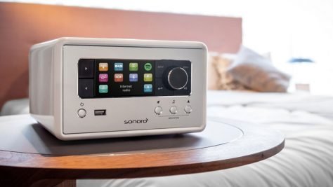 Kompaktes Multiroom-Radio fürs Schlafzimmer: das Sonoro Relax. Bild: Hersteller