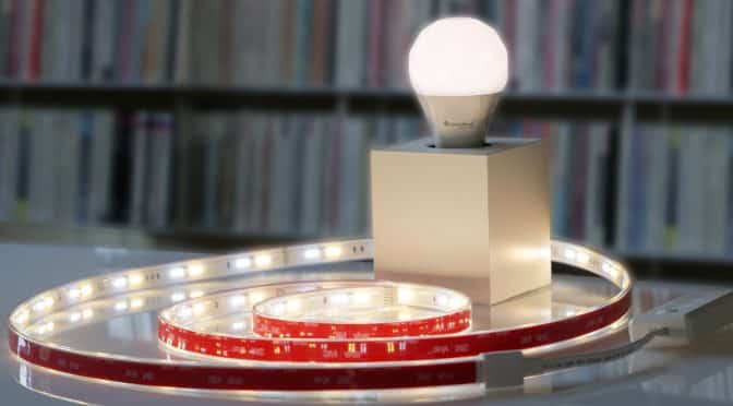 Die Lampe und der Lightstrip aus Nanoleafs neuer Essentials-Serie. ©digitalzimmer